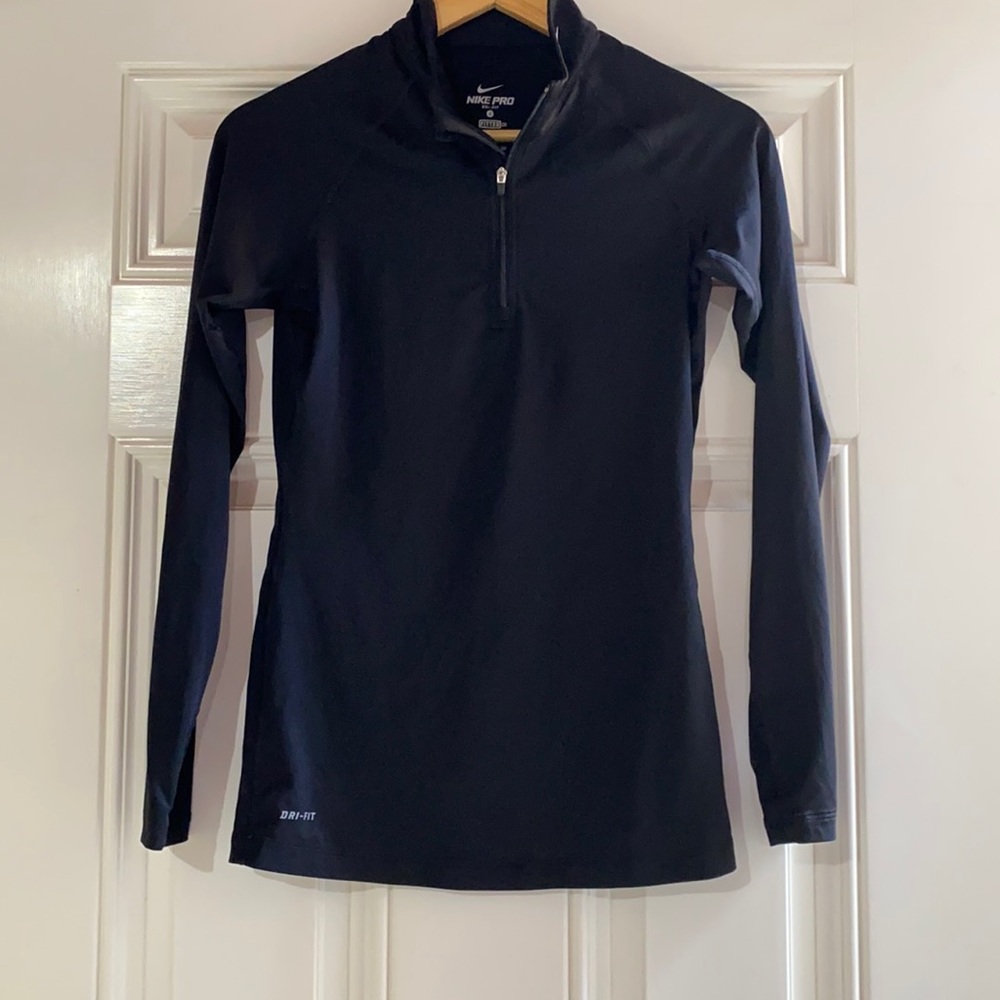 Nike running top